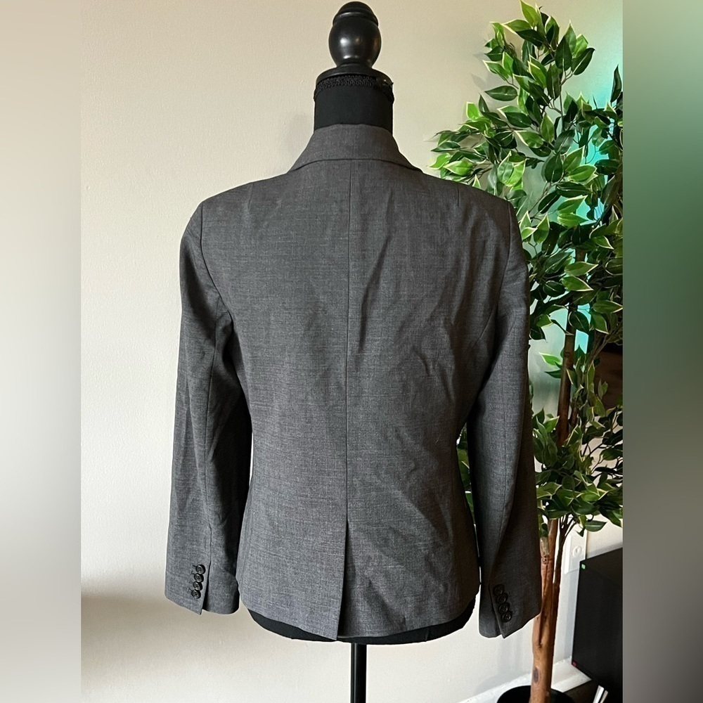 J.Crew Women’s Wool Blend Dark Gray 2 Button Career Blazer Size 10P - Picture 3 of 7